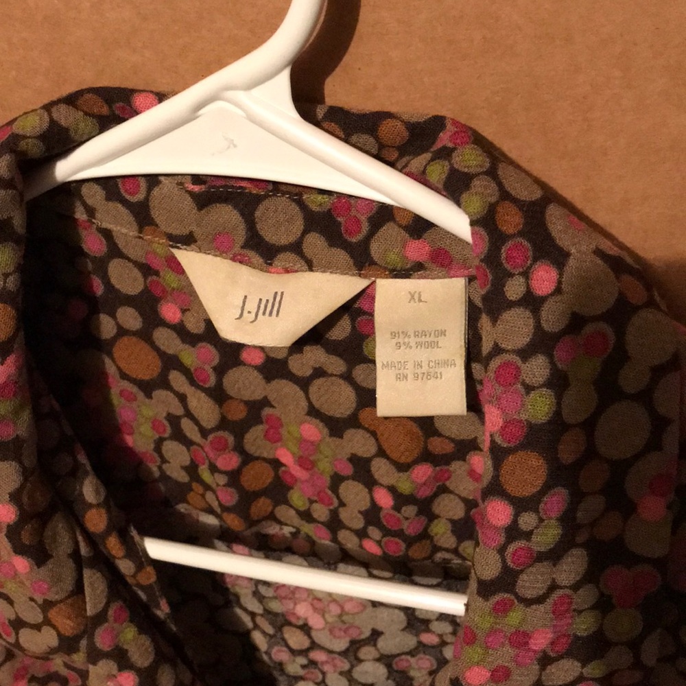 Blouse - Picture 2 of 3